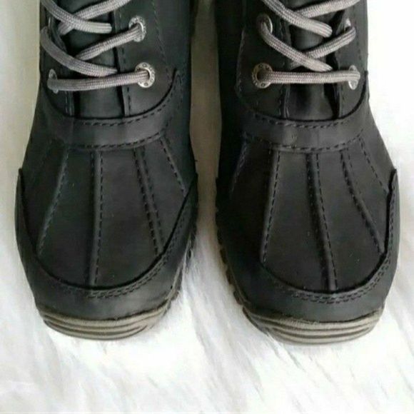 UGG ADIRONDACK BOOTS BUFFALO PLAID WATERPROOF LEATHER SIZE 6.5 WOMENS - Picture 4 of 9